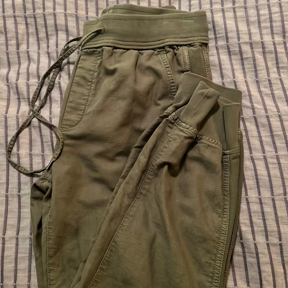 Linen joggers! Olive!